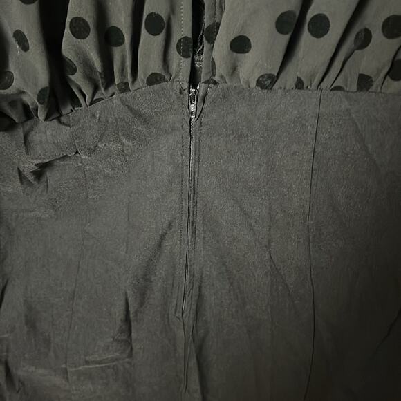 NWT Unique Vintage Swiss Dot Dress Size 1X - Picture 4 of 8